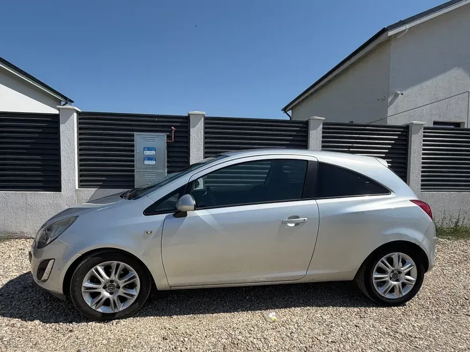 Opel Corsa D — imagine 3