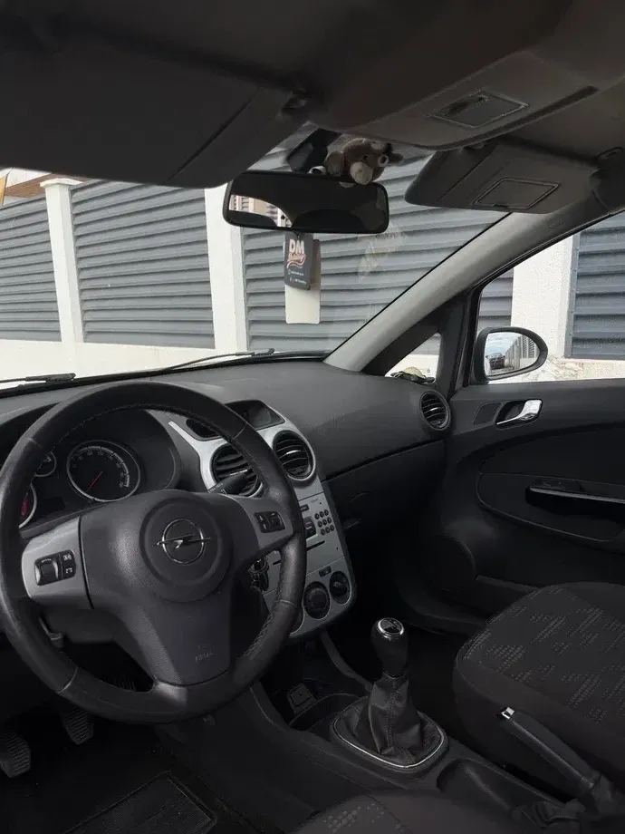 Opel Corsa D — imagine 4