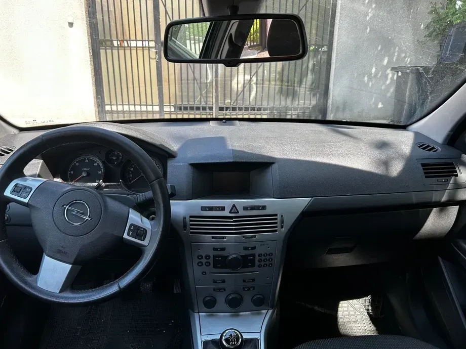 Opel Astra J — imagine 5
