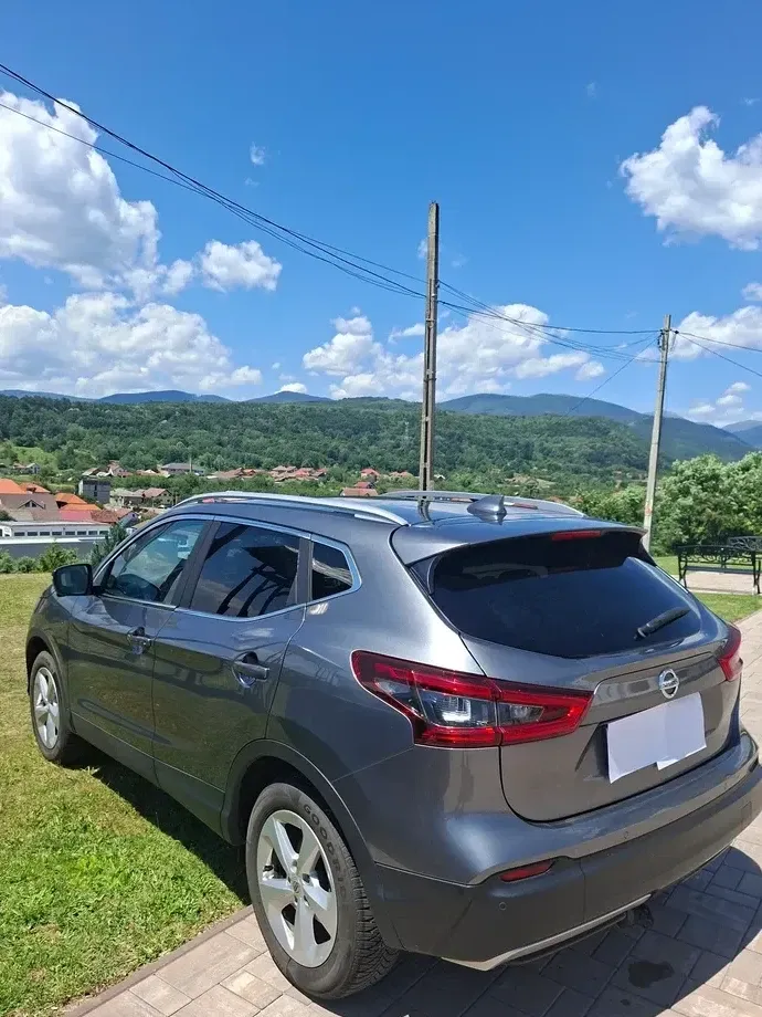 Nissan Qashqai II 1.3 138CP 2WD Tekna — imagine 4
