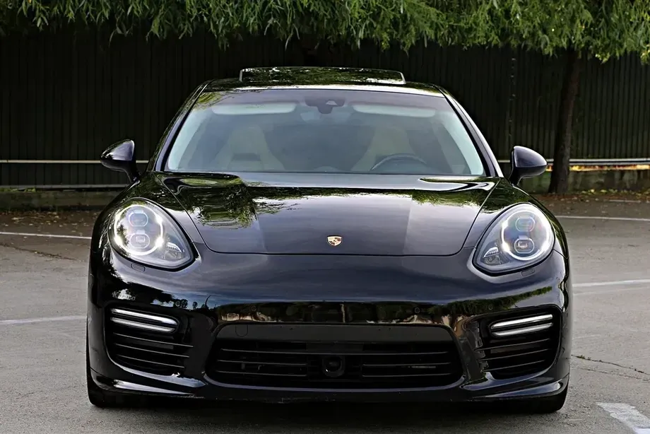 Porsche Panamera — imagine 2