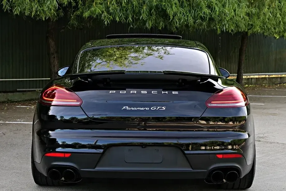 Porsche Panamera — imagine 3