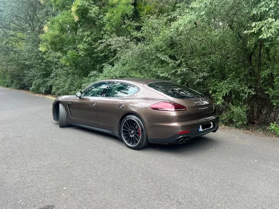 Porsche Panamera — imagine 4