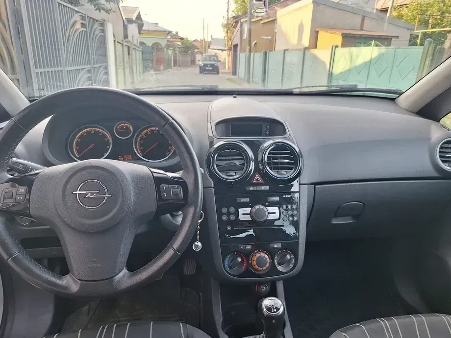 Opel Corsa D — imagine 6
