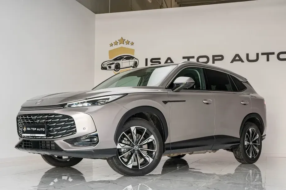 MG HS Luxury — imagine 2