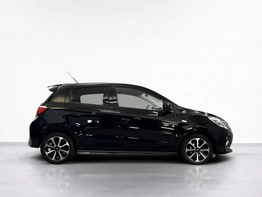 Mitsubishi Space Star — imagine 6