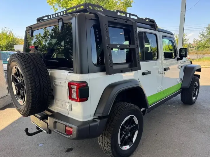 Jeep Wrangler 2.2 CRDi Hardtop AWD Automatik Rubicon