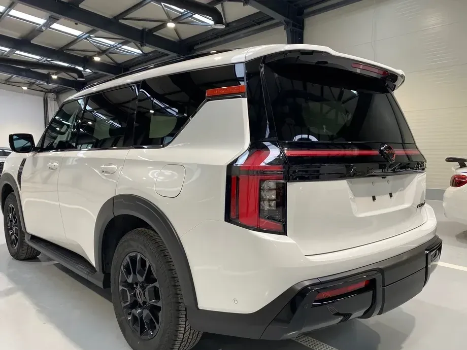 Nissan Armada — imagine 3