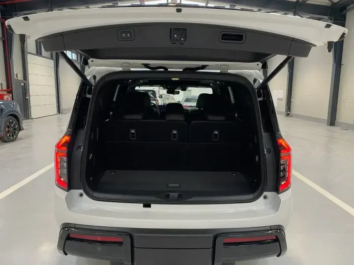 Nissan Armada
