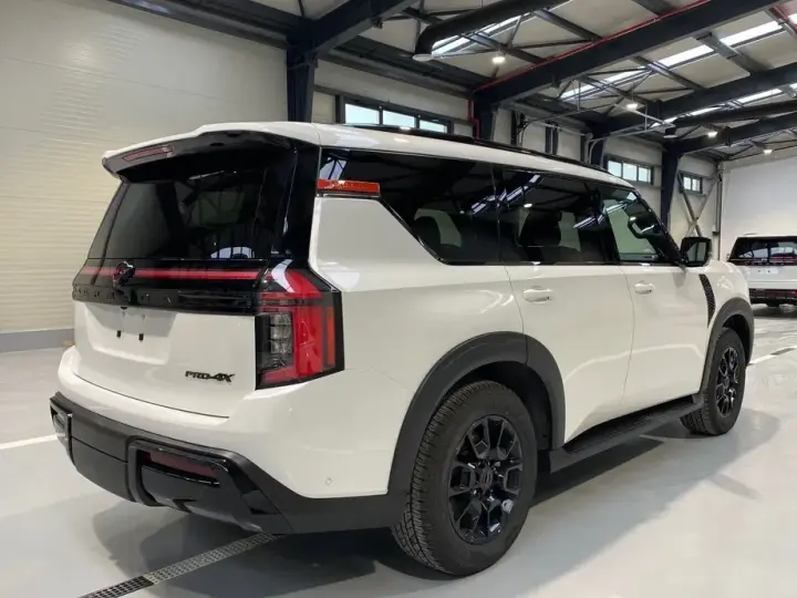Nissan Armada