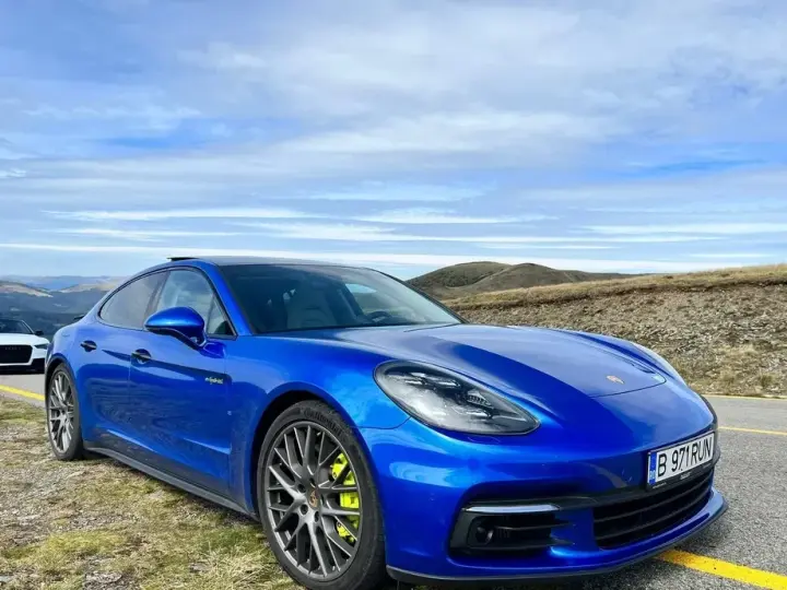Porsche Panamera 4 E-Hybrid