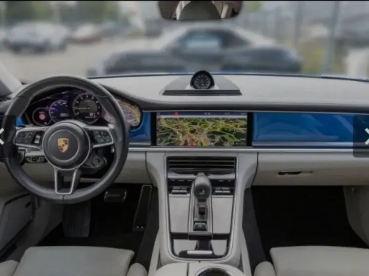 Porsche Panamera 4 E-Hybrid