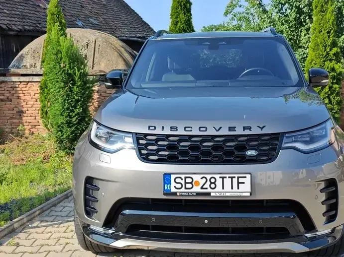 Land Rover Discovery V 3.0D 300 MHEV R-Dynamic SE