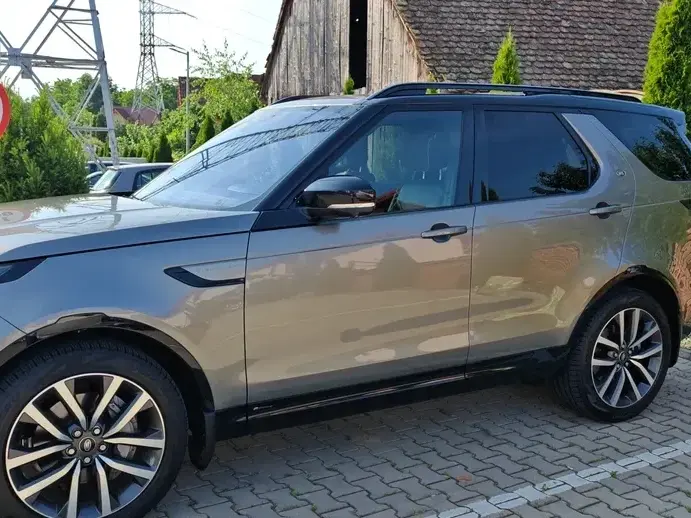 Land Rover Discovery V 3.0D 300 MHEV R-Dynamic SE
