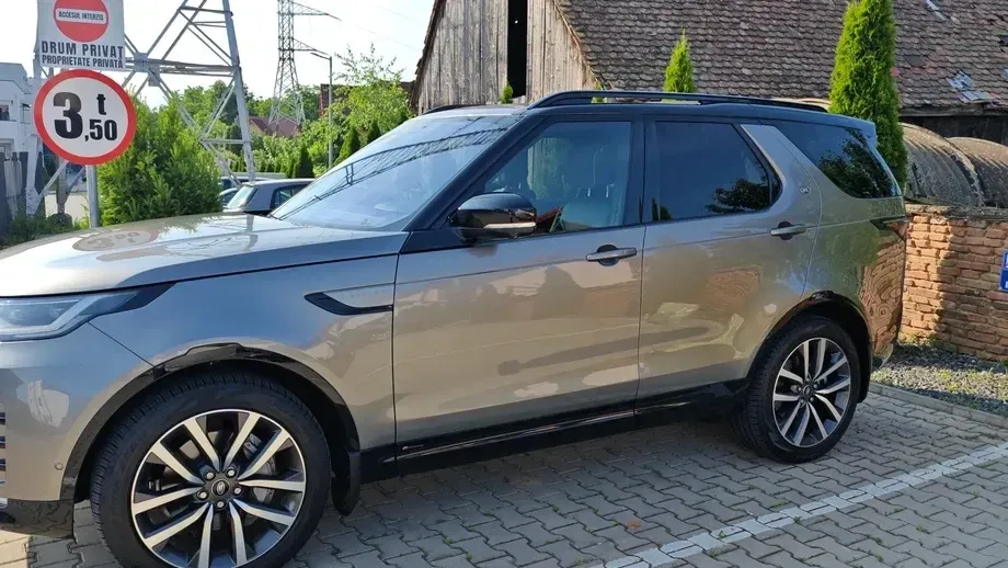 Land Rover Discovery V 3.0D 300 MHEV R-Dynamic SE — imagine 2