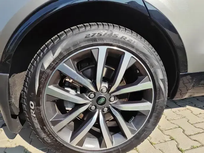 Land Rover Discovery V 3.0D 300 MHEV R-Dynamic SE