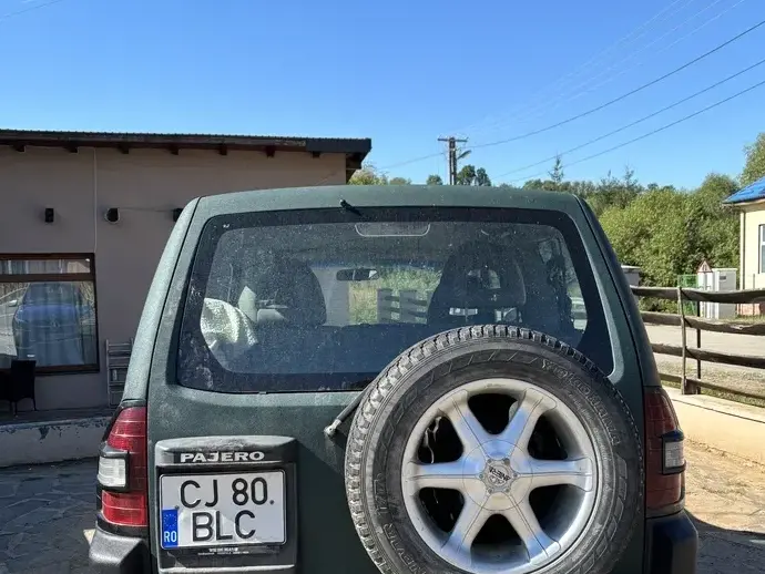 Mitsubishi Pajero III