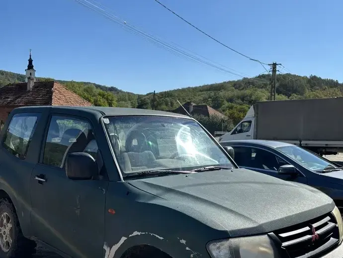 Mitsubishi Pajero III