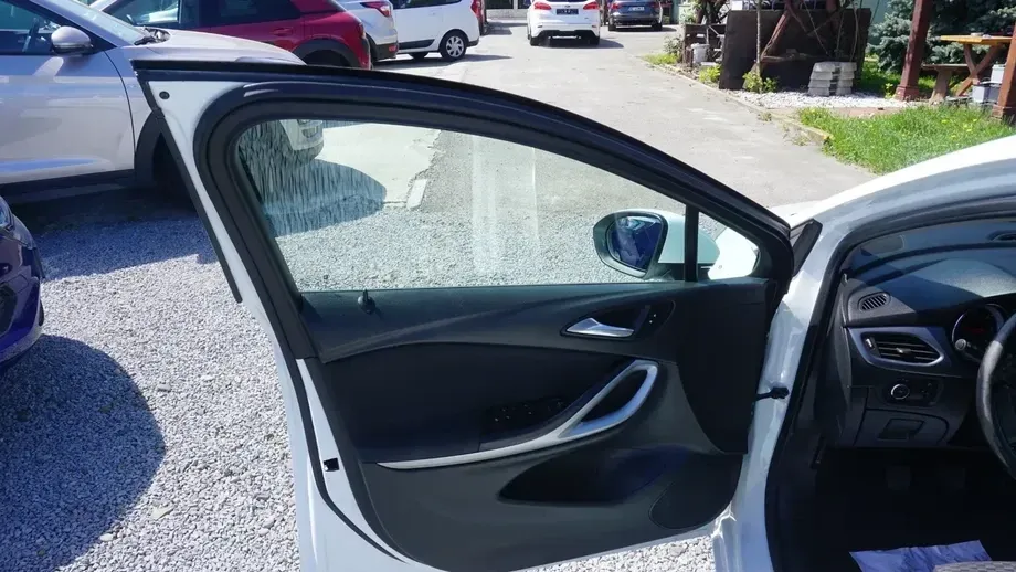 Opel Astra K 1.6 D Start/Stop Selection — imagine 6