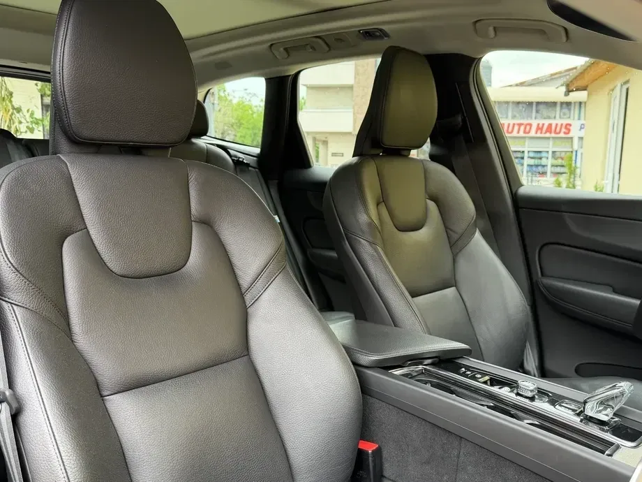 Volvo XC 60 II T8 AWD Recharge Geartronic Inscription Expression — imagine 4