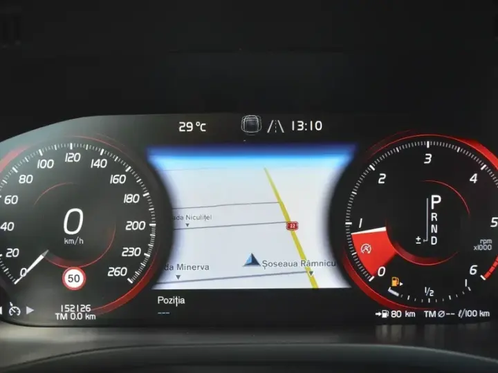 Volvo XC 60 II D4 AWD R-Design