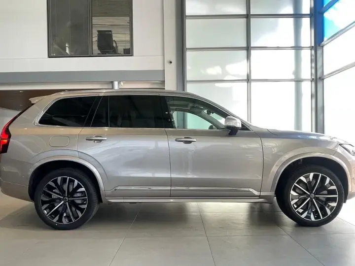 Volvo XC 90 II B5 AWD MHEV Ultra Bright