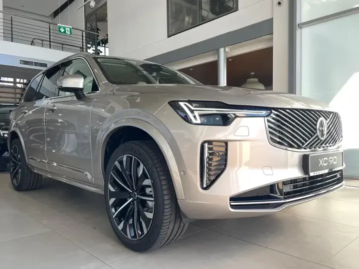 Volvo XC 90 II B5 AWD MHEV Ultra Bright