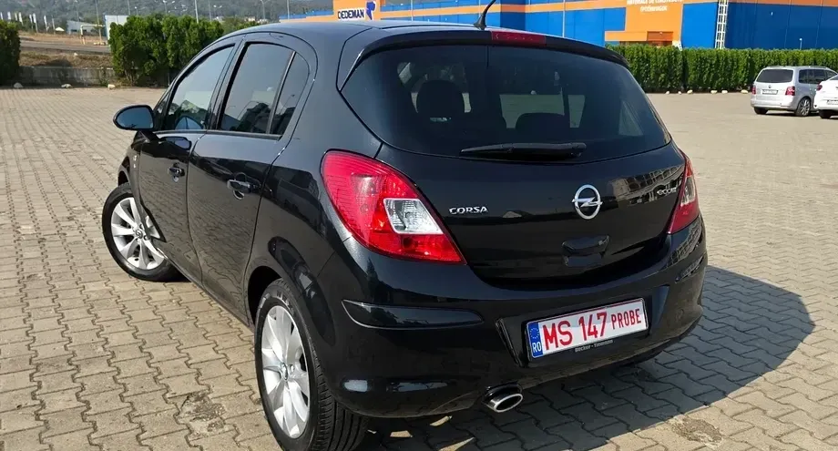 Opel Corsa D 1.2 16V Edition — imagine 3