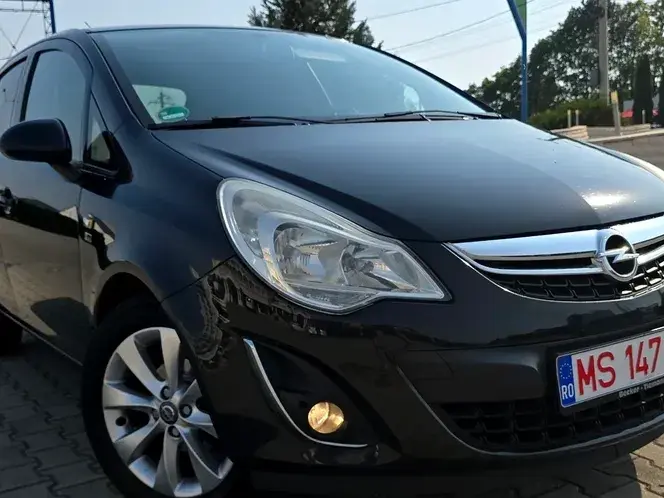 Opel Corsa D 1.2 16V Edition