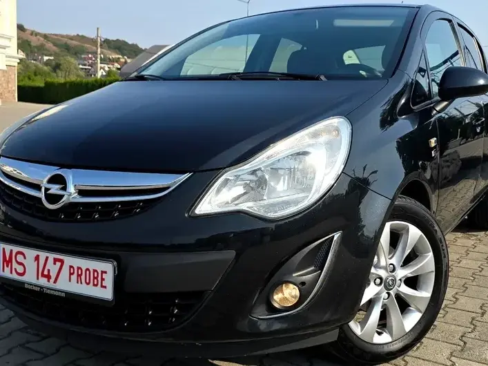 Opel Corsa D 1.2 16V Edition