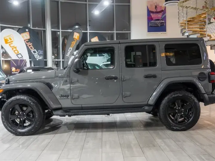 Jeep Wrangler 2.0 T-GDI Hardtop AWD Automatik Sahara