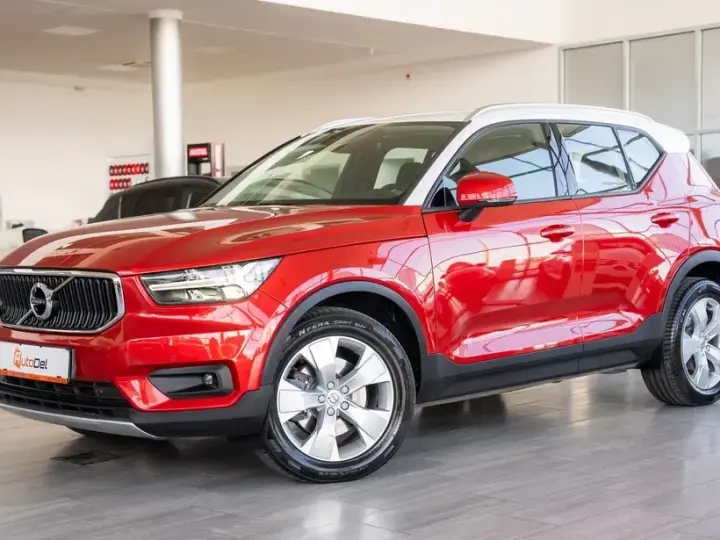 Volvo XC 40 D4 AWD Geartronic Momentum