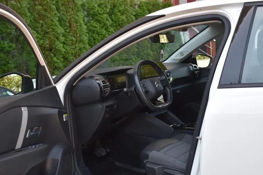 Citroën C4 1.5 BlueHDi S&S EAT8 Feel Pack — imagine 3