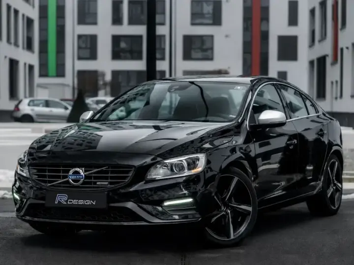 Volvo S60 II D4 VEA Start-Stop R-Design