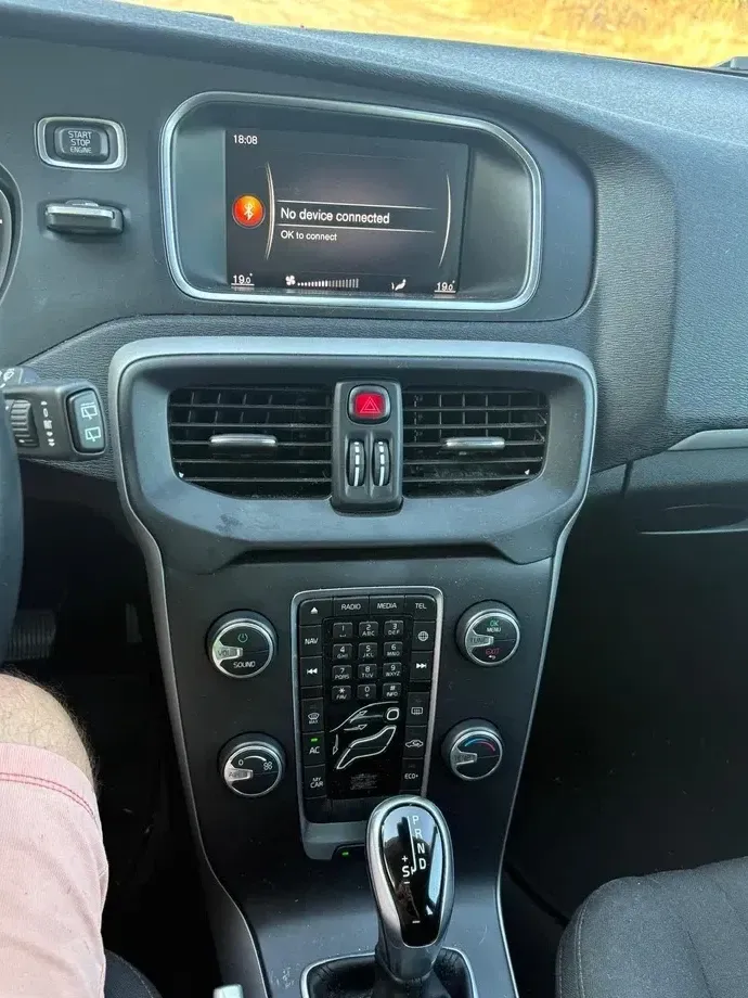 Volvo V40 II D2 Aut. Momentum — imagine 4