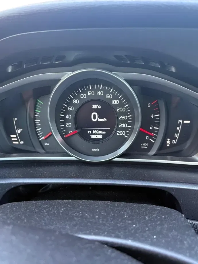 Volvo V40 II D2 Aut. Momentum — imagine 3