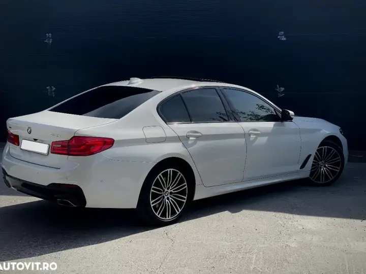 BMW Seria 5 G30/G31 [2017 - Prezent] 530i xDrive AT