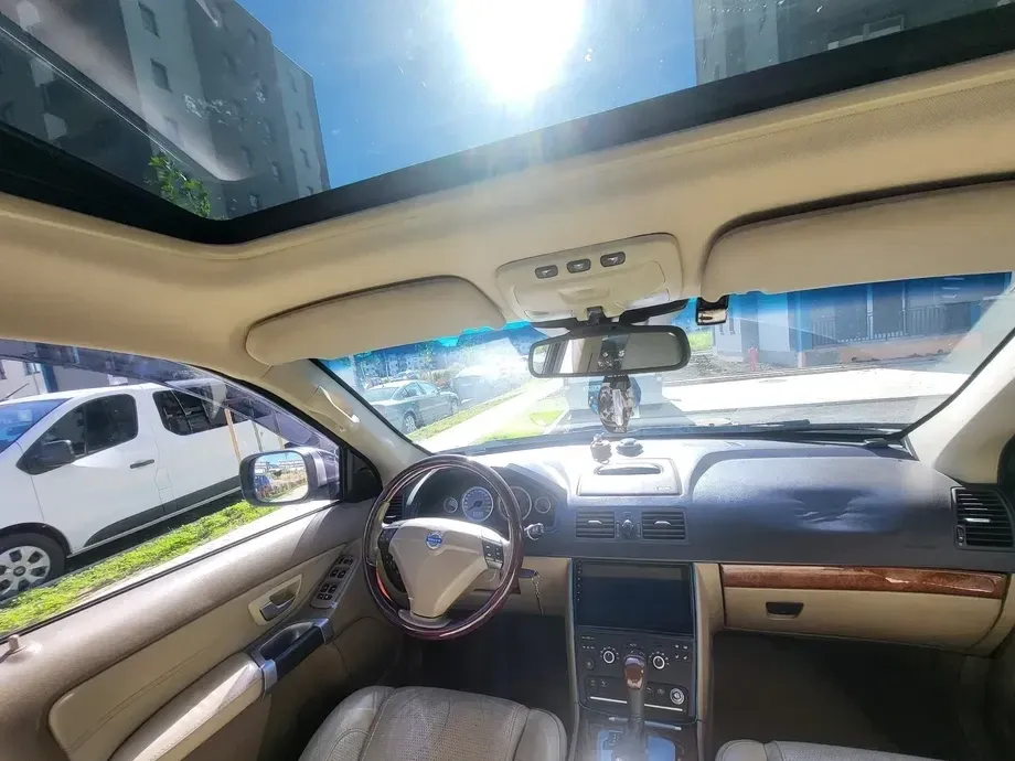 Volvo XC 90 D5 Geartronic Executive — imagine 5