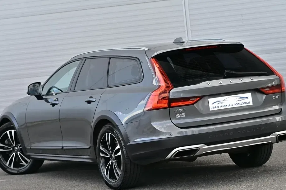Volvo V90 B4 D AWD Geartronic Pro — imagine 6