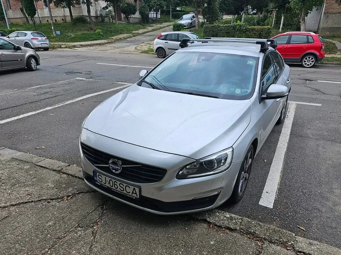 Volvo S60 II D3 Geartronic Momentum — imagine 6
