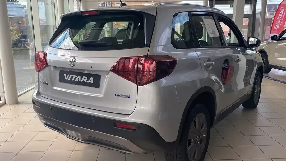 Suzuki Vitara 1.4 Boosterjet 6MT MHEV Cool — imagine 5