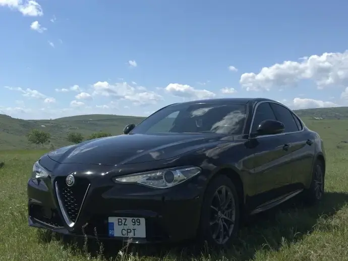 Alfa Romeo Giulia 2.0 Turbo AWD AT8 Veloce
