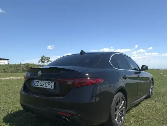 Alfa Romeo Giulia 2.0 Turbo AWD AT8 Veloce