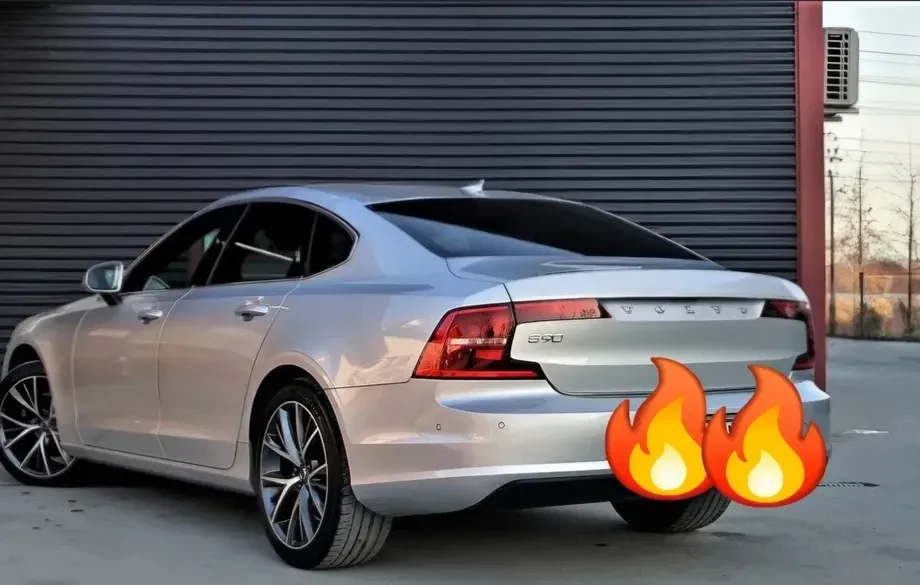 Volvo S90 D3 Momentum — imagine 3
