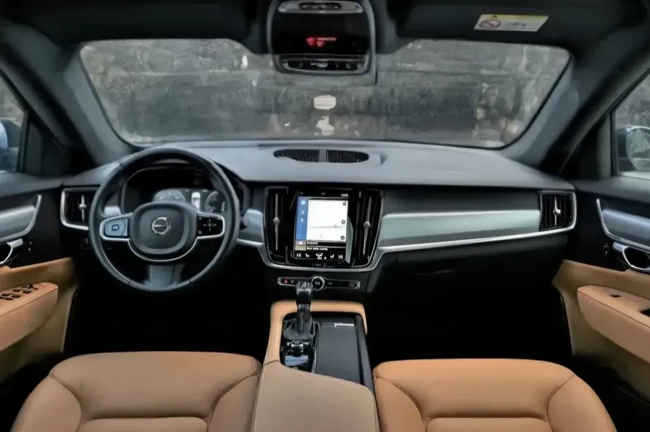 Volvo S90 D3 Momentum — imagine 4