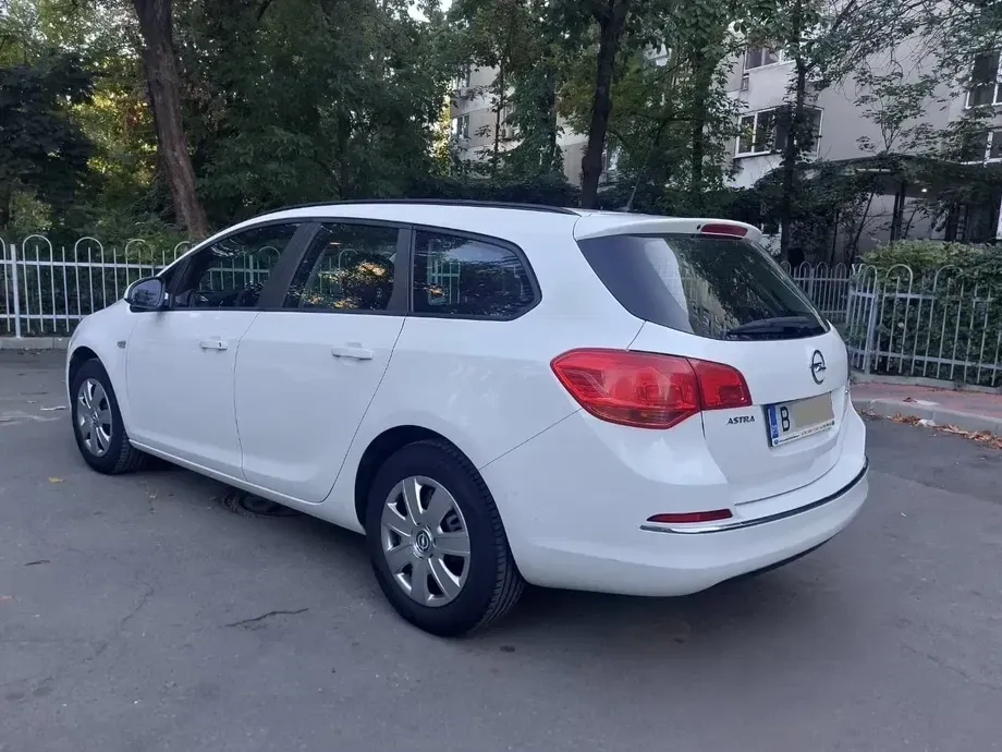 Opel Astra J 1.7 CDTI ECOTEC — imagine 3