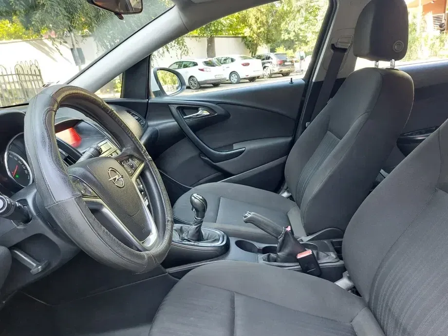 Opel Astra J 1.7 CDTI ECOTEC — imagine 2