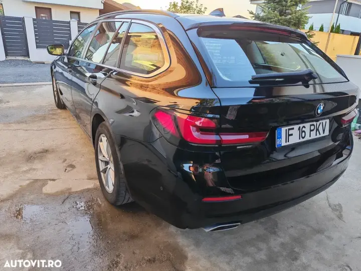 BMW Seria 5 G30/G31 [2017 - Prezent] 520d AT MHEV