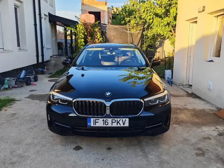 BMW Seria 5 G30/G31 [2017 - Prezent] 520d AT MHEV