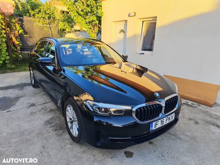 BMW Seria 5 G30/G31 [2017 - Prezent] 520d AT MHEV